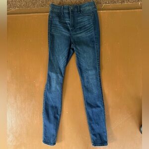 Women’s Abercrombie & Fitch Dark Blue Skinny Jean Leggings. Size 0R